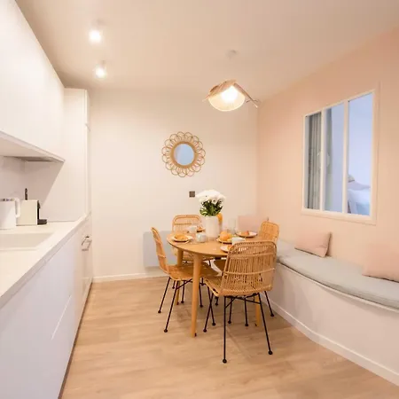 아파트 2 Bed Flat - Hyper Centre St Tropez *